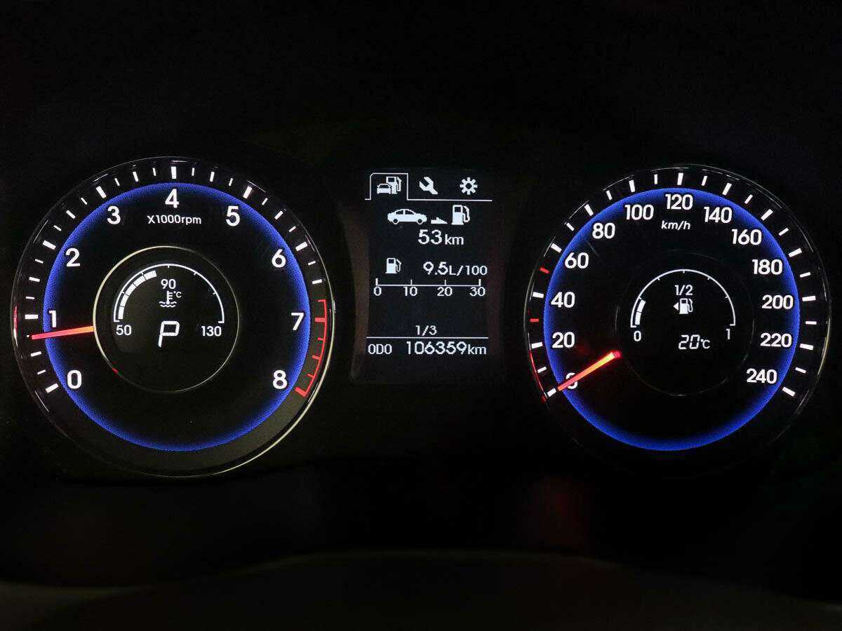 Купить Hyundai i40 с пробегом. Фото: #11