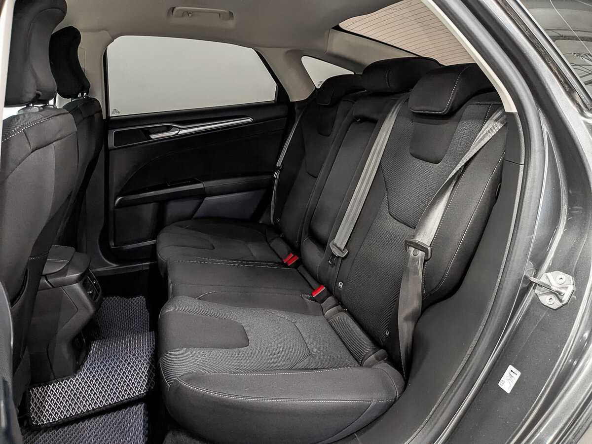 Купить Ford Mondeo с пробегом. Фото: #17