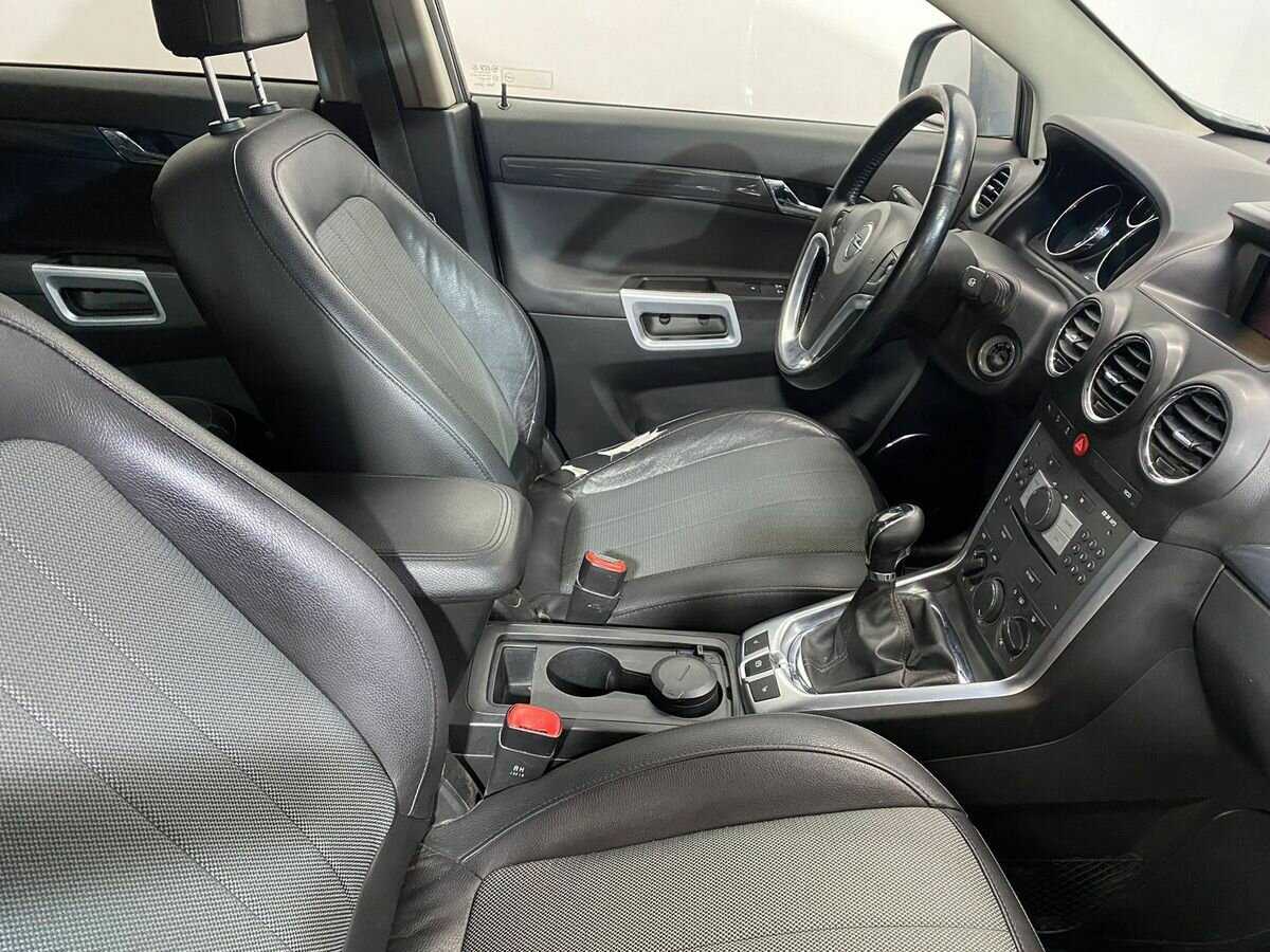 Купить Opel Antara с пробегом. Фото: #9