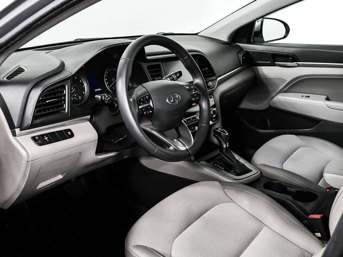 Купить Hyundai Elantra с пробегом. Фото: #11