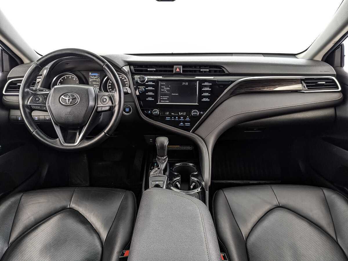 Купить Toyota Camry с пробегом. Фото: #9