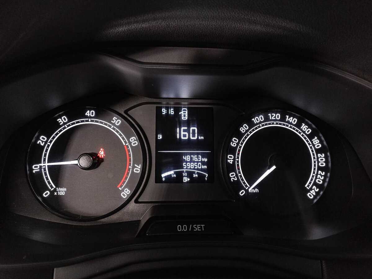 Купить Skoda Rapid с пробегом. Фото: #10