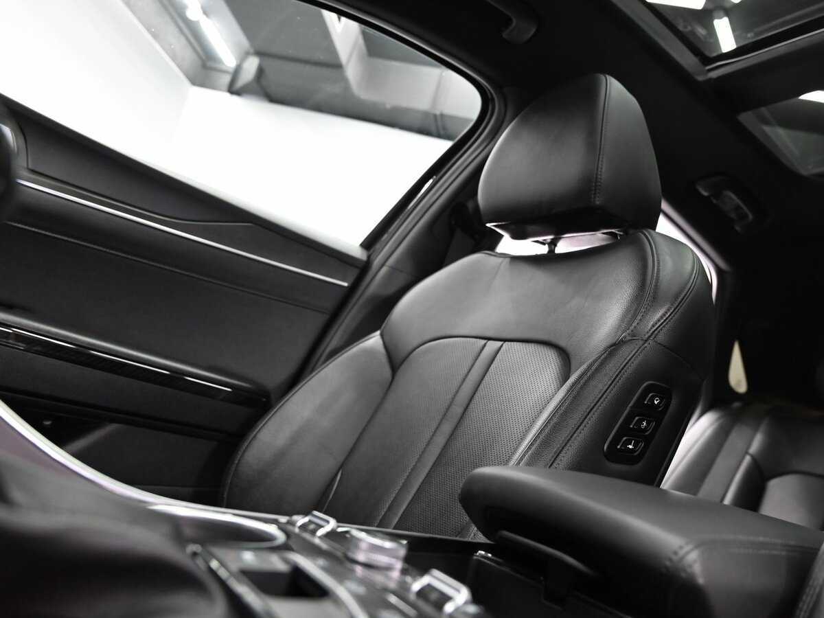 Купить Kia K5 с пробегом. Фото: #9