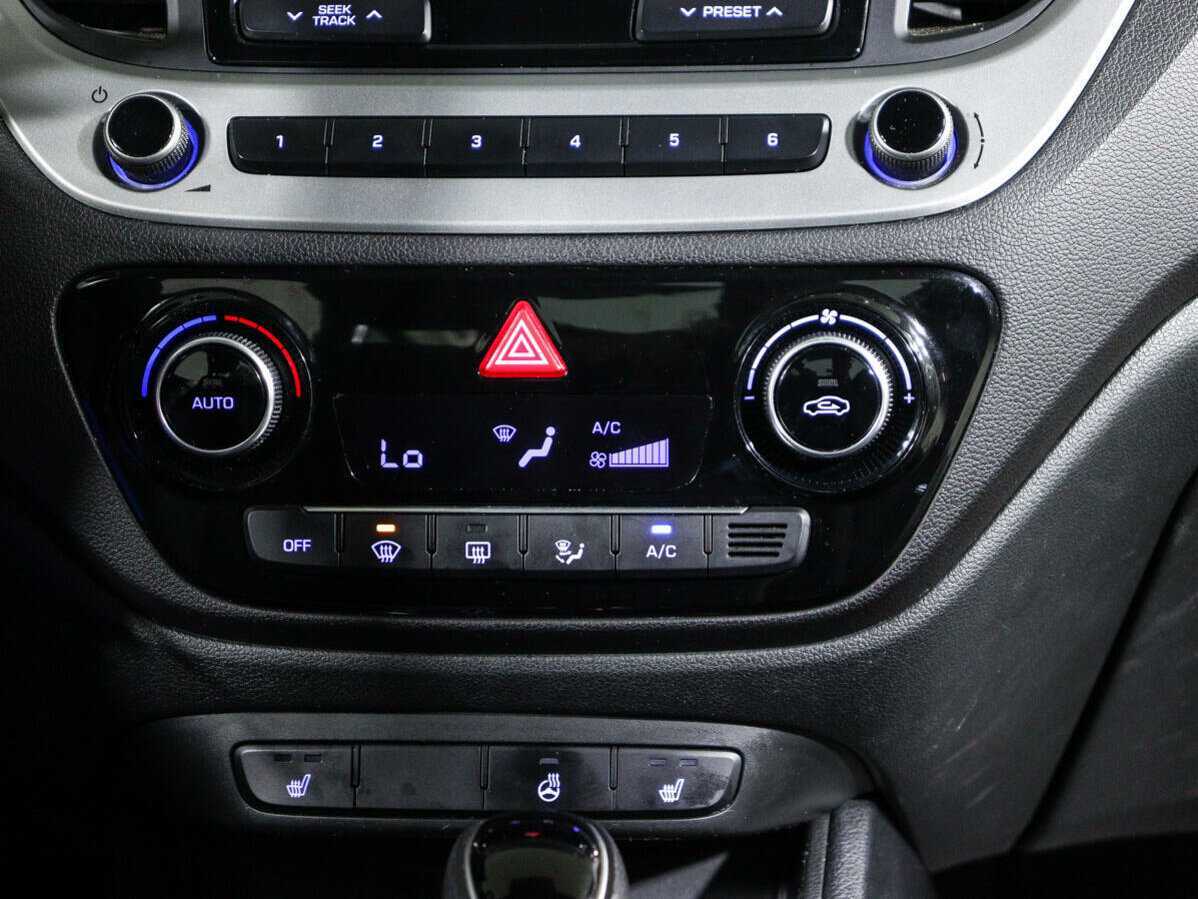 Купить Hyundai Solaris с пробегом. Фото: #13