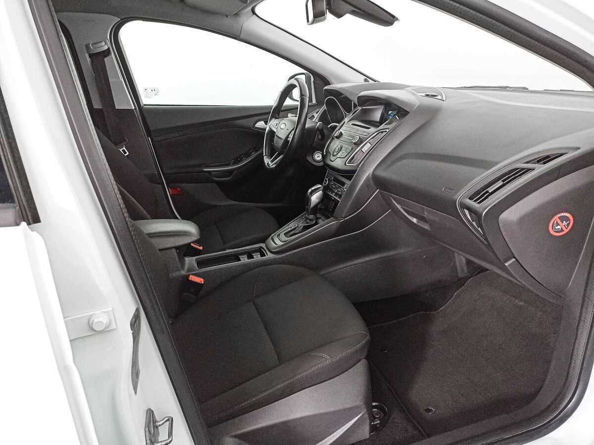 Купить Ford Focus с пробегом. Фото: #9