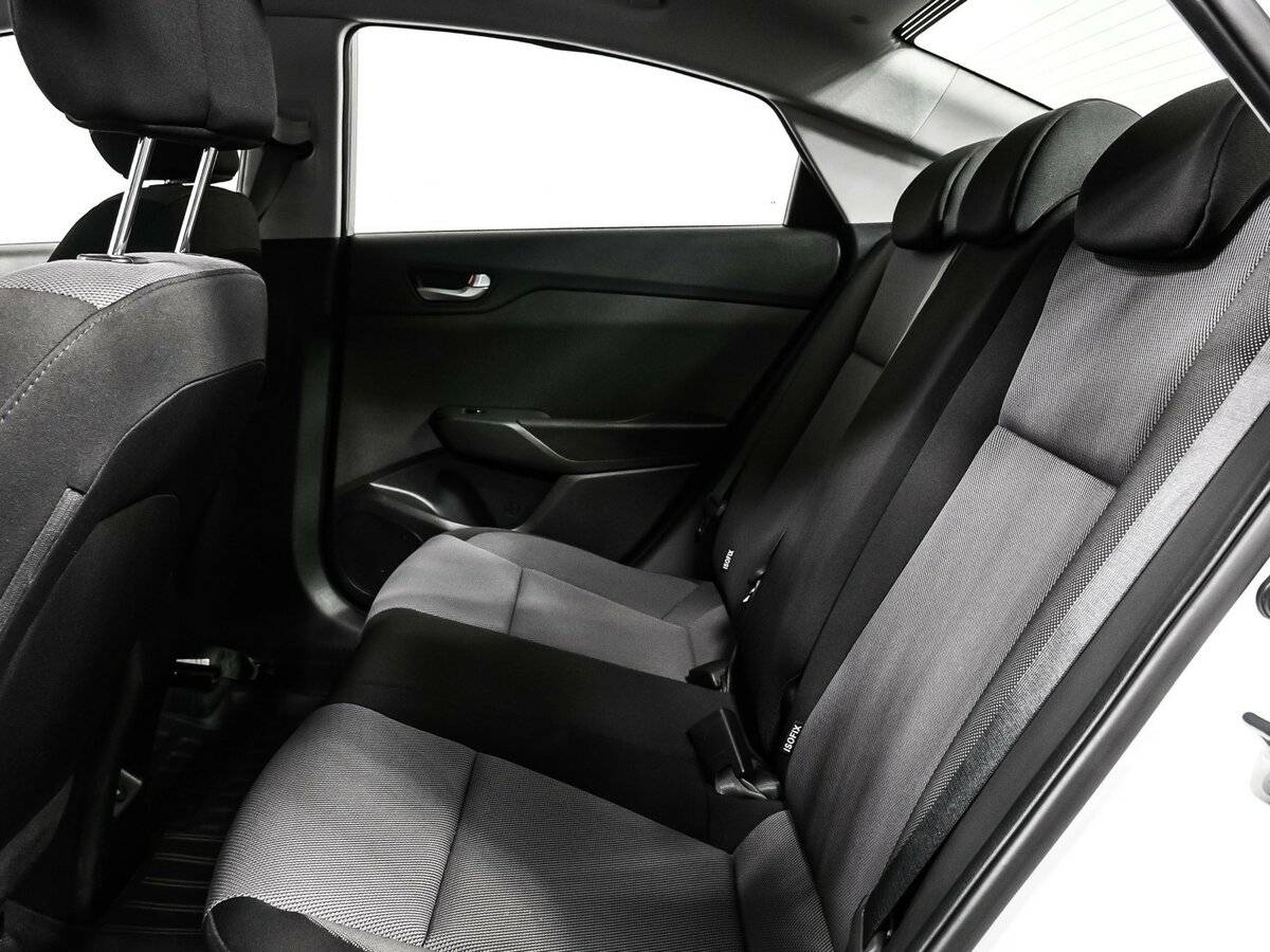 Купить Hyundai Solaris с пробегом. Фото: #12