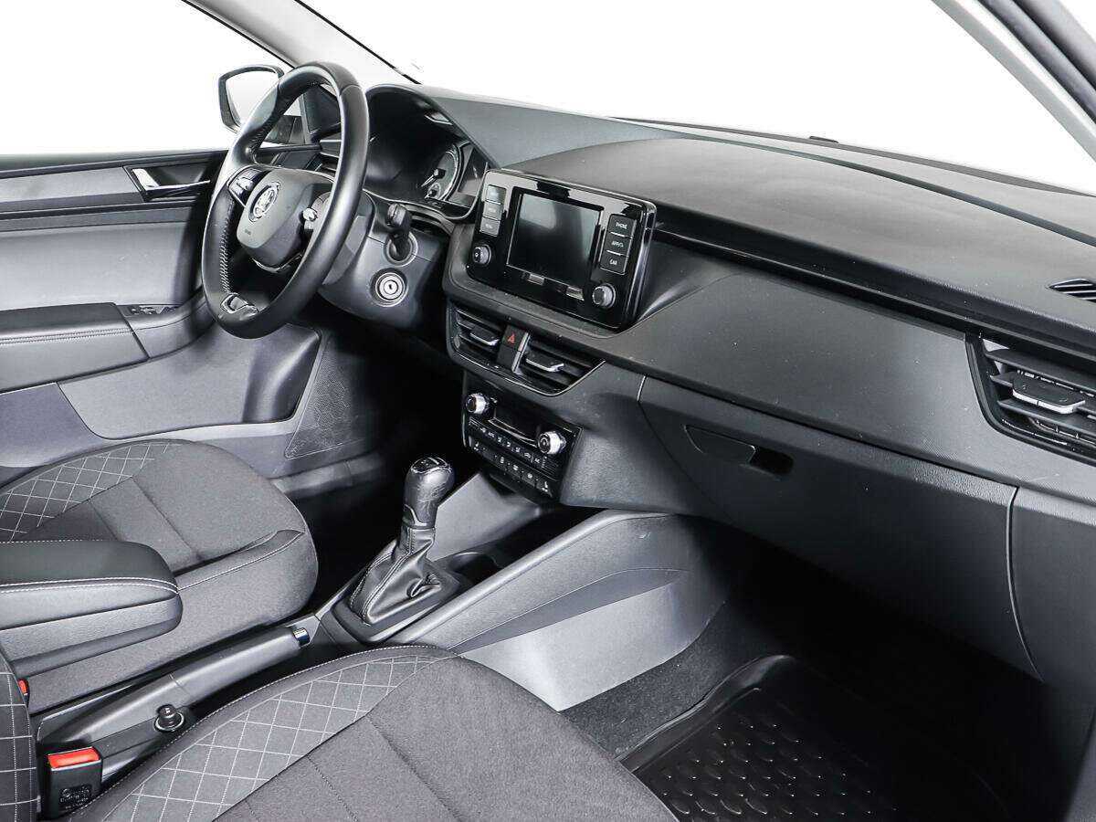 Купить Skoda Rapid с пробегом. Фото: #8