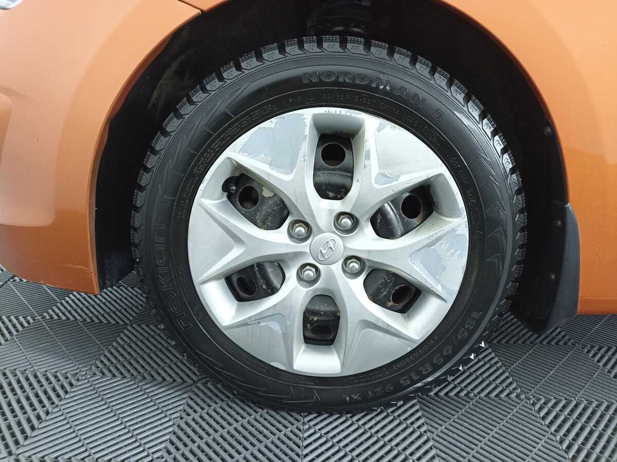 Купить Hyundai Solaris с пробегом. Фото: #14