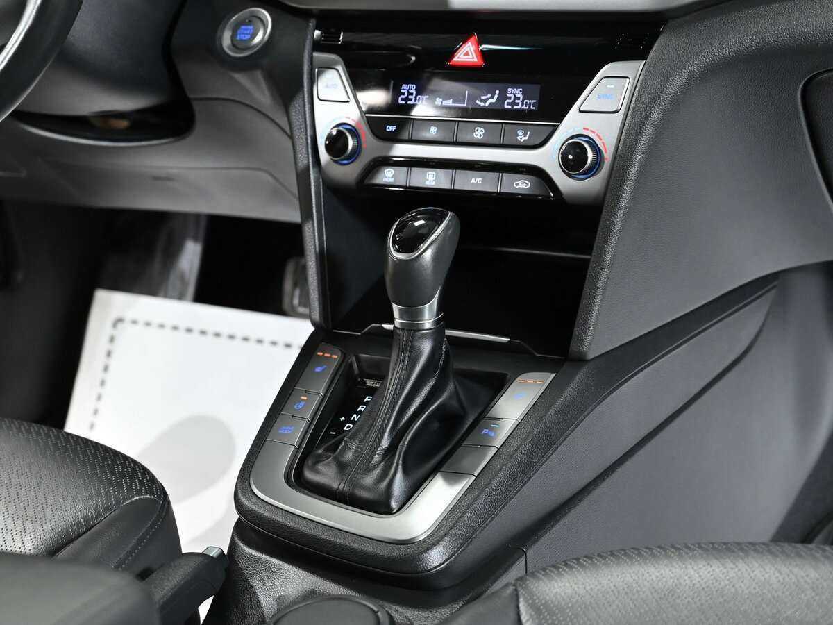 Купить Hyundai Elantra с пробегом. Фото: #11