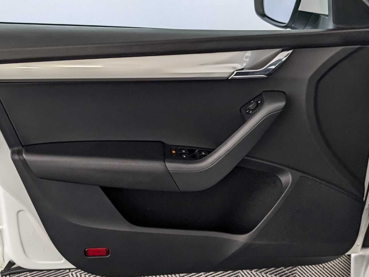 Купить Skoda Octavia с пробегом. Фото: #18