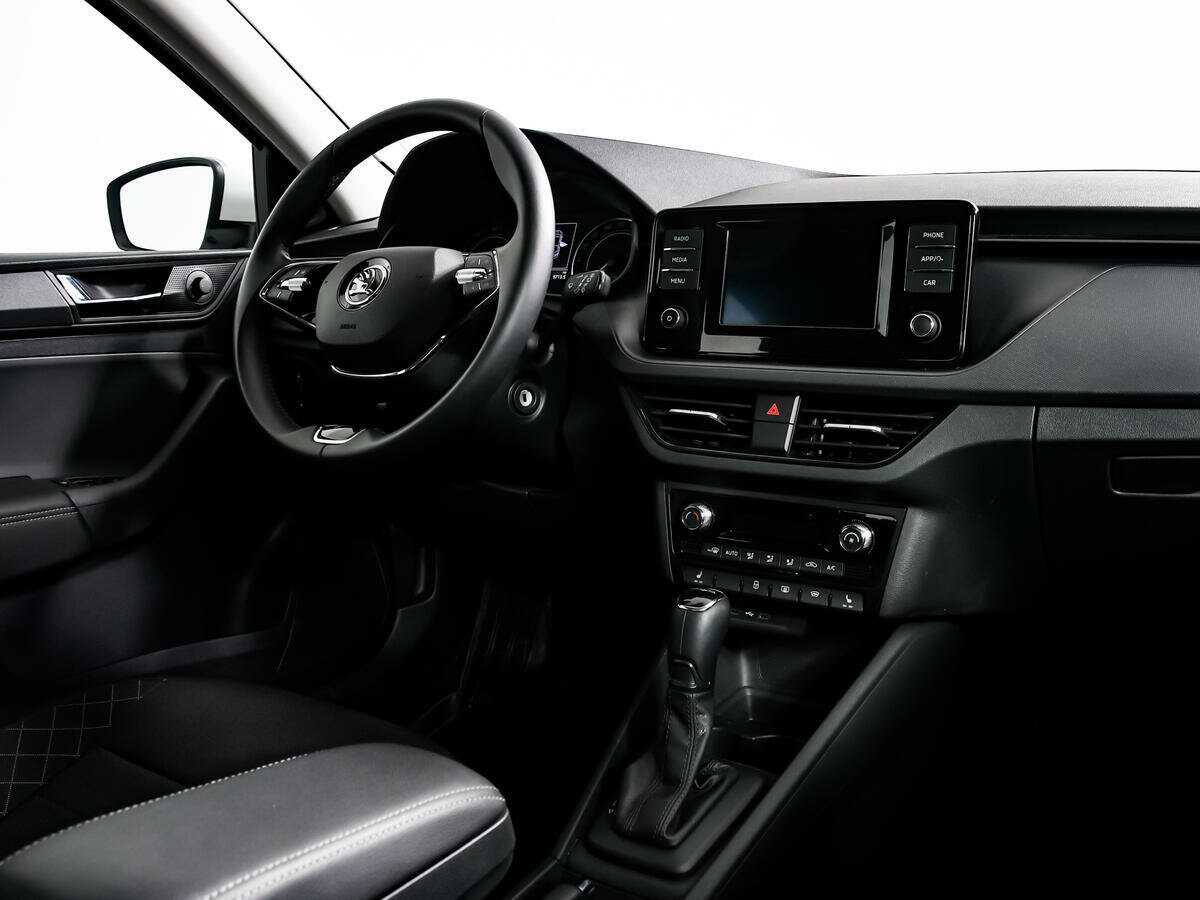 Купить Skoda Rapid с пробегом. Фото: #8