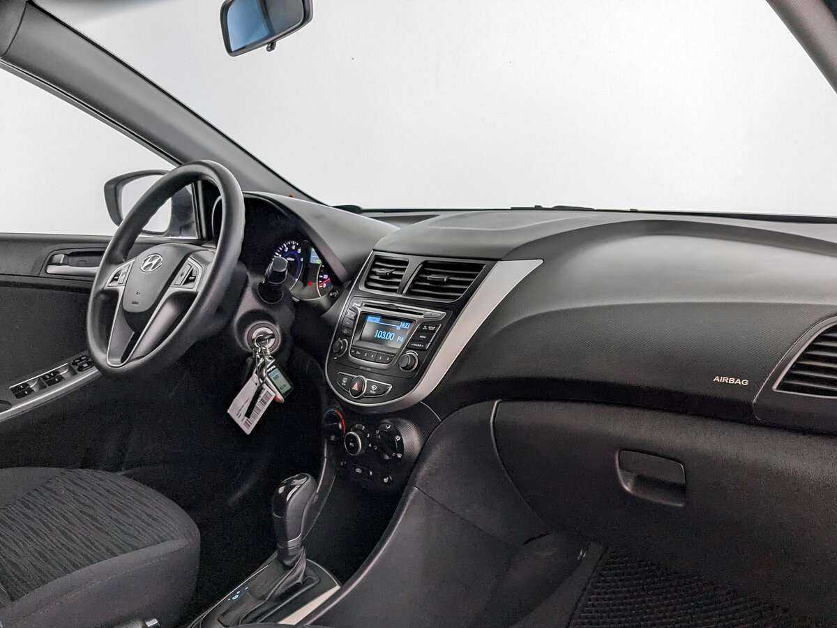 Купить Hyundai Solaris с пробегом. Фото: #6