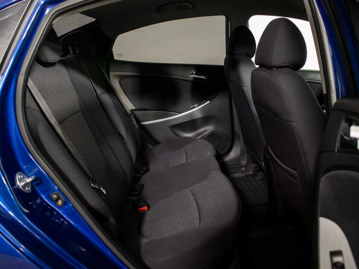 Купить Hyundai Solaris с пробегом. Фото: #9