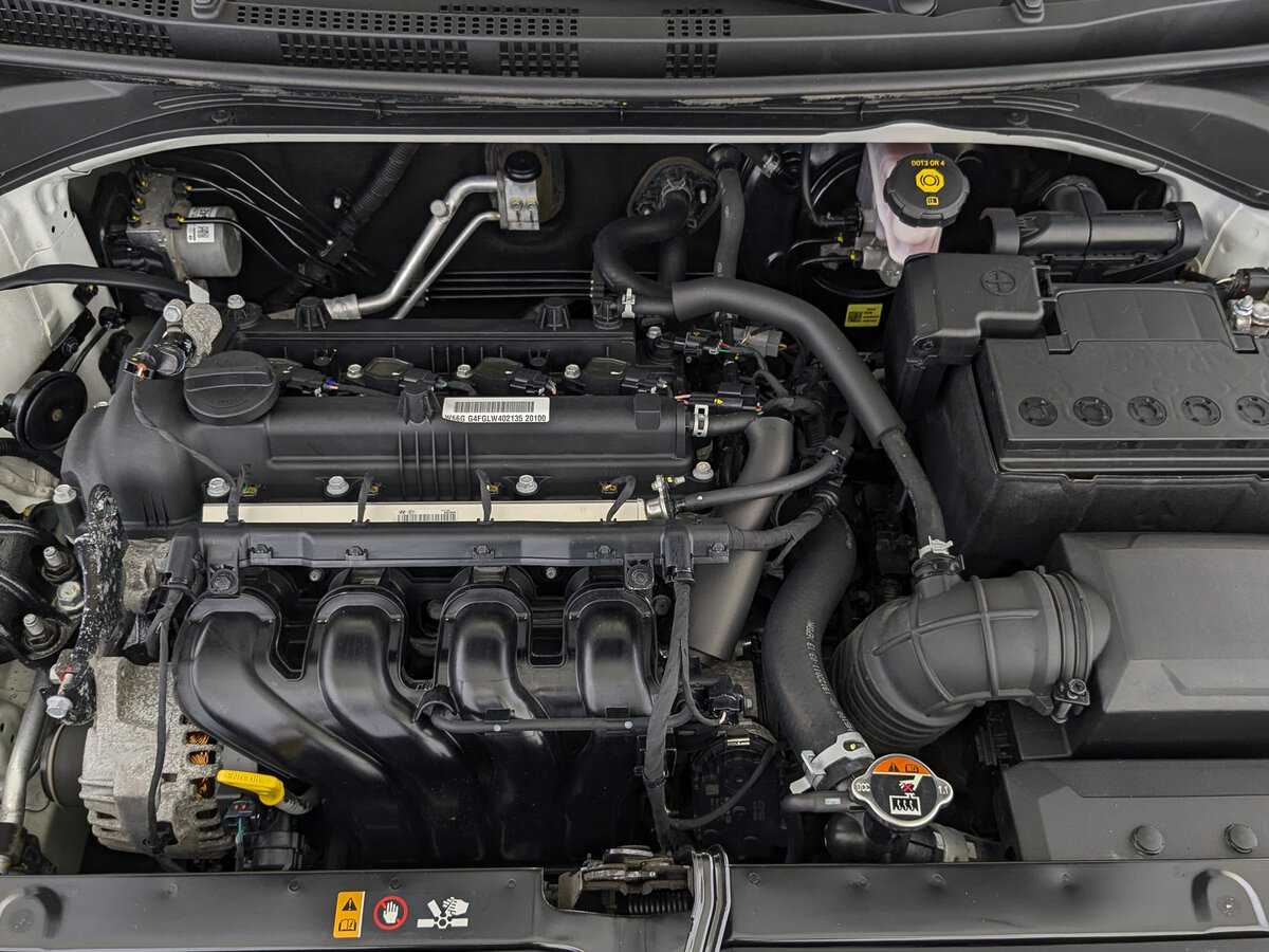 Купить Hyundai Solaris с пробегом. Фото: #8