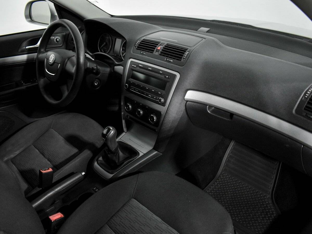 Купить Skoda Octavia с пробегом. Фото: #13