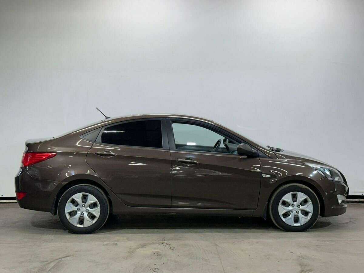 Купить Hyundai Solaris с пробегом. Фото: #3