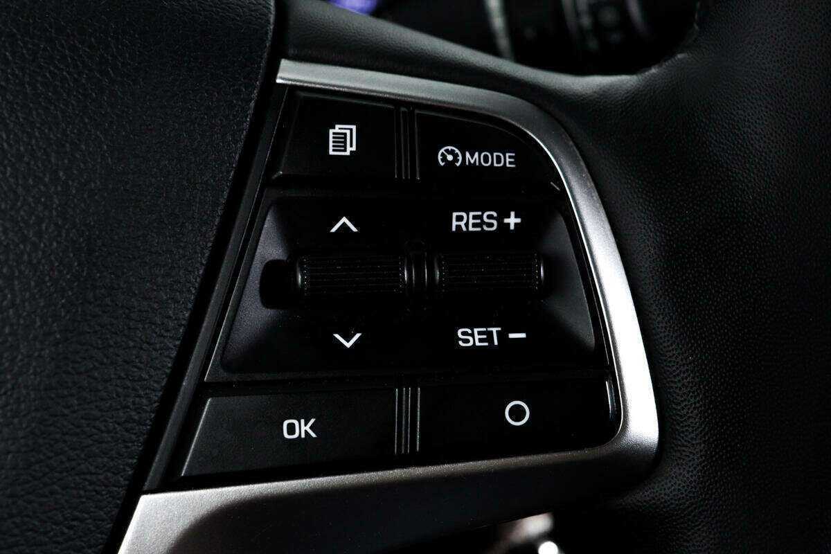 Купить Hyundai Solaris с пробегом. Фото: #13