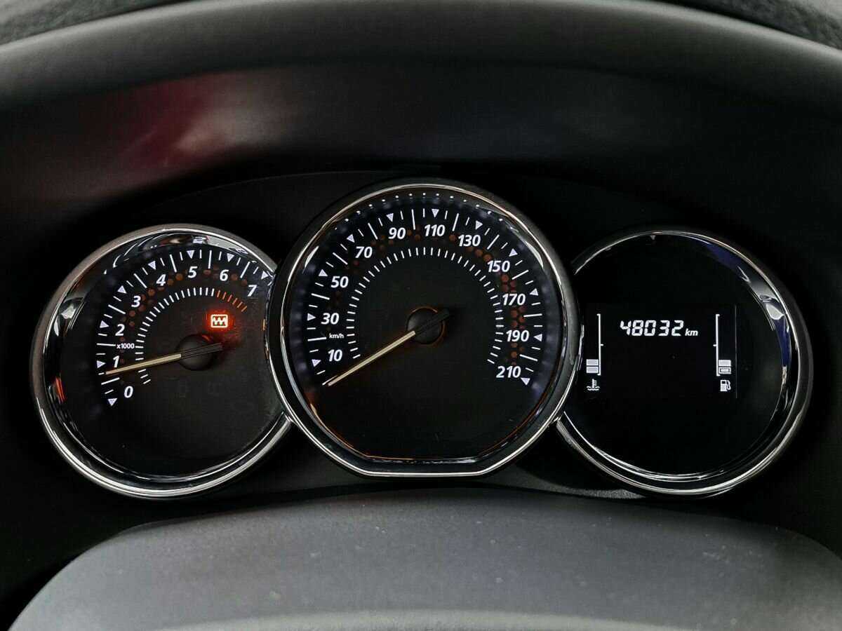 Купить Renault Sandero с пробегом. Фото: #10