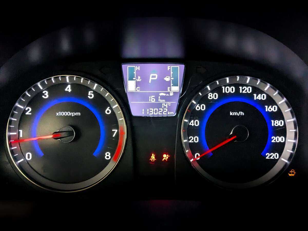 Купить Hyundai Solaris с пробегом. Фото: #8