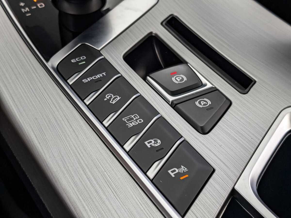 Купить Geely Coolray с пробегом. Фото: #14