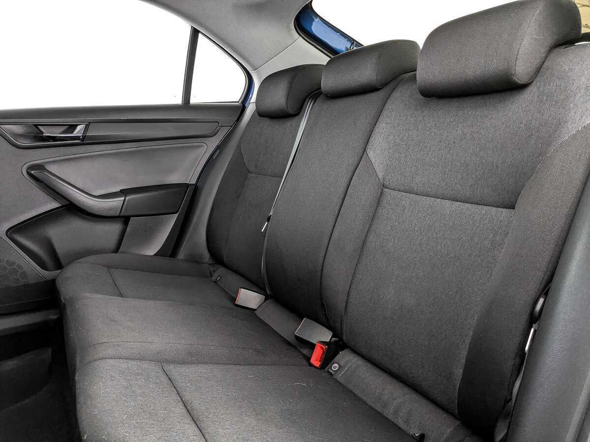 Купить Skoda Rapid с пробегом. Фото: #13