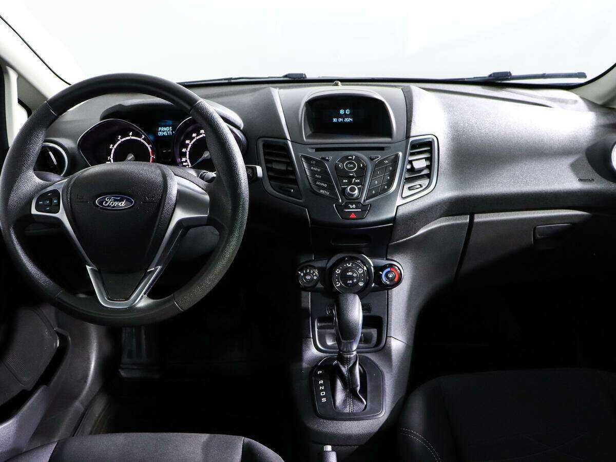 Купить Ford Fiesta с пробегом. Фото: #11