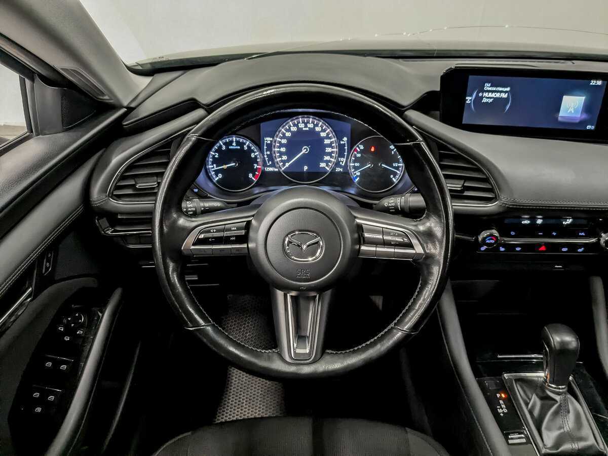 Купить Mazda 3 с пробегом. Фото: #20