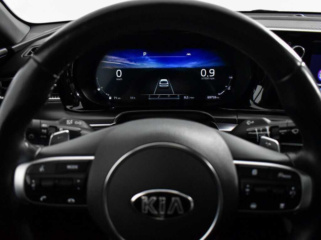 Купить Kia K5 с пробегом. Фото: #21