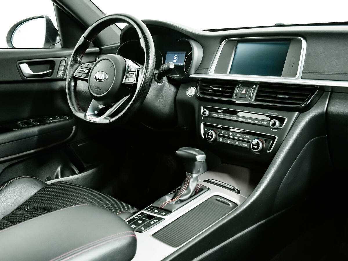Купить Kia Optima с пробегом. Фото: #8