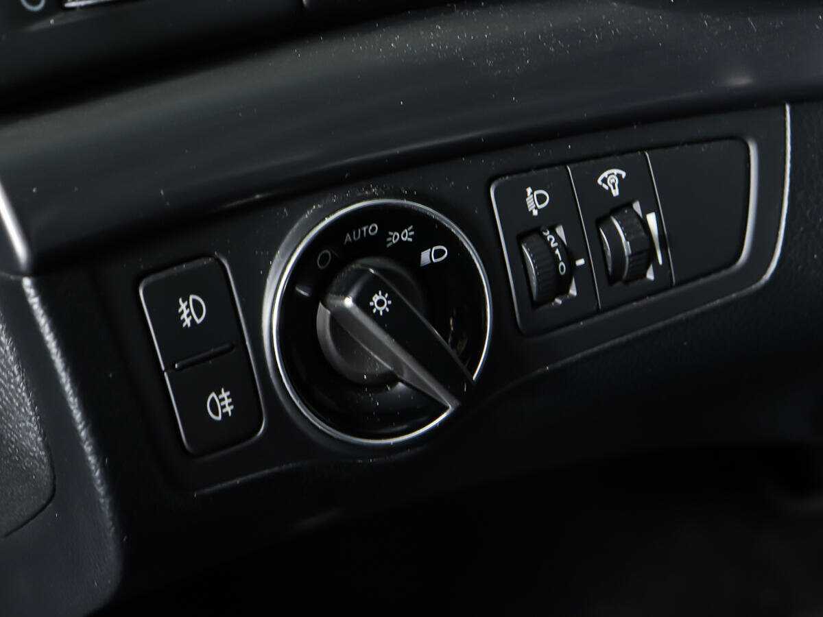 Купить Hyundai i40 с пробегом. Фото: #16