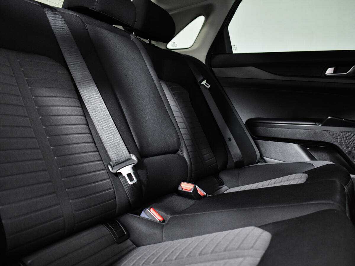 Купить Kia K5 с пробегом. Фото: #9