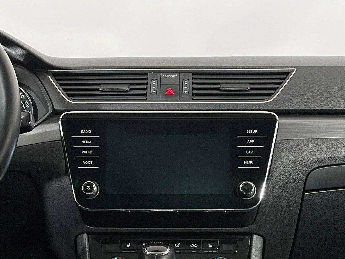 Купить Skoda Superb с пробегом. Фото: #10