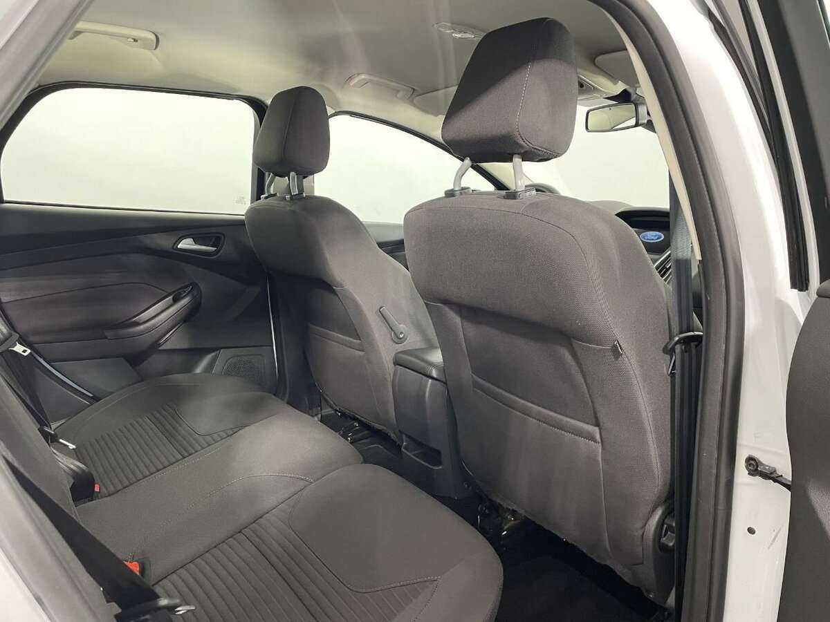 Купить Ford Focus с пробегом. Фото: #15