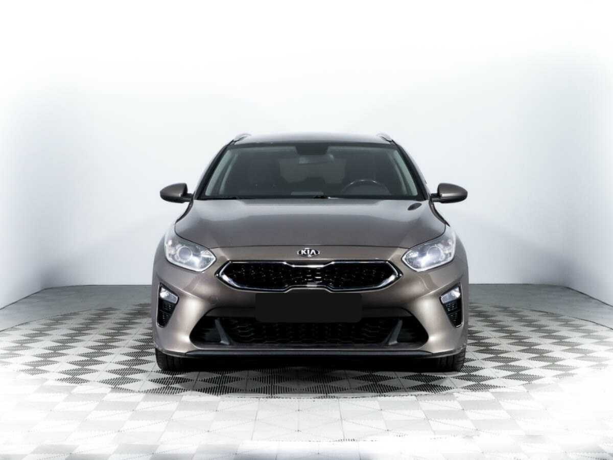 Купить Kia Ceed с пробегом. Фото: #1