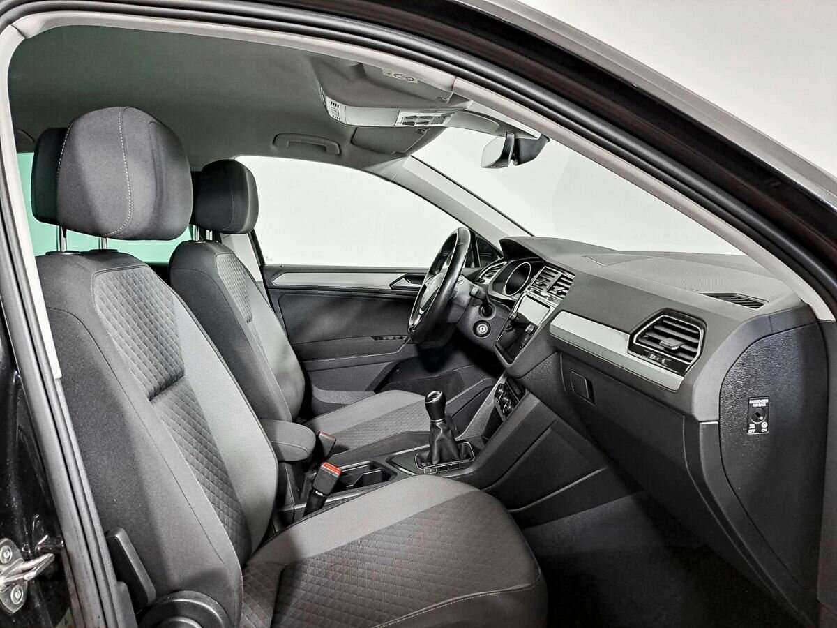 Купить Volkswagen Tiguan с пробегом. Фото: #8
