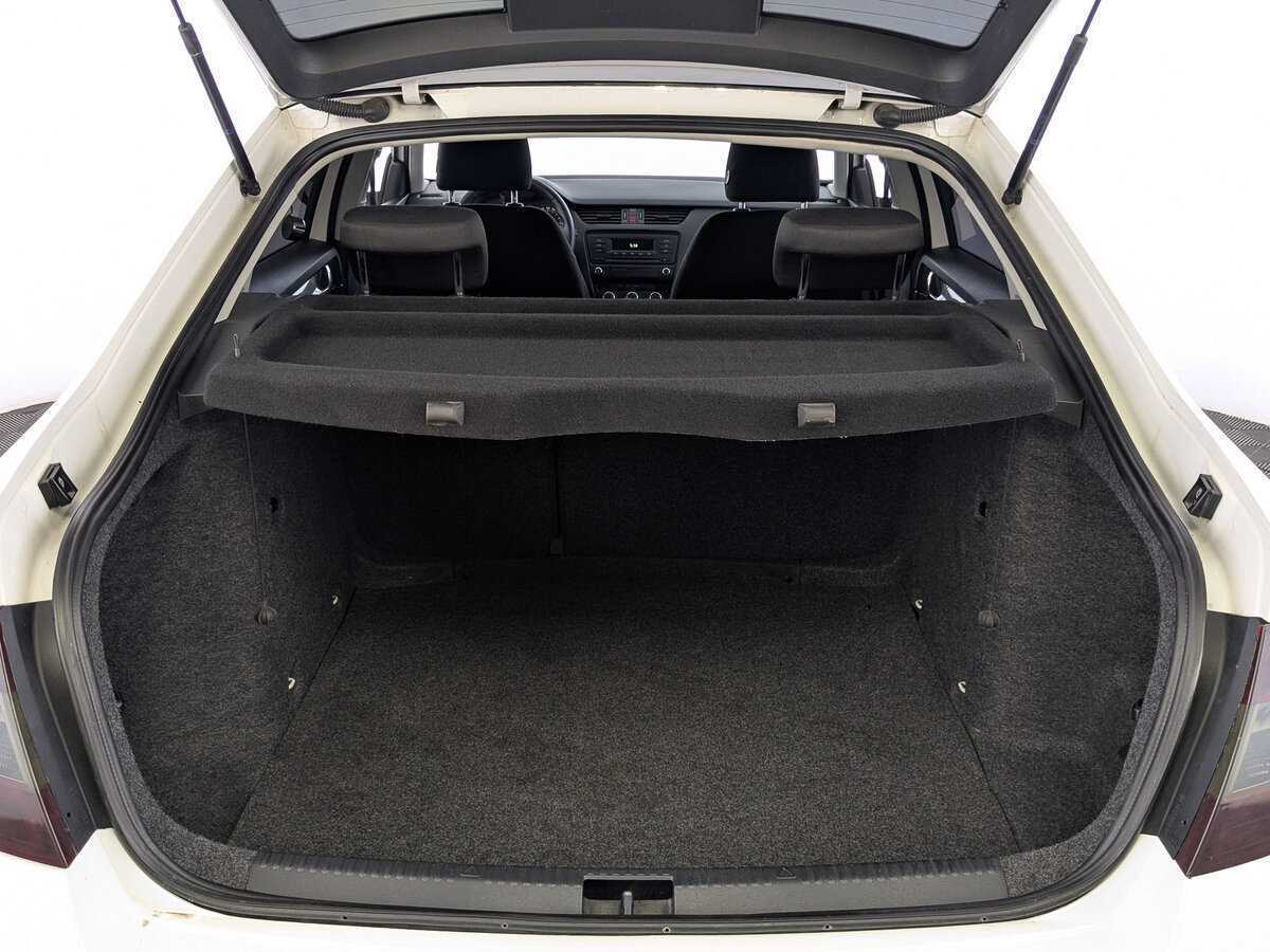 Купить Skoda Octavia с пробегом. Фото: #9