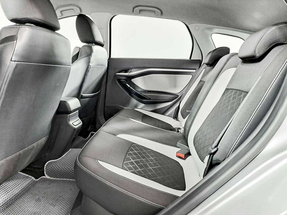 Купить Lada (ВАЗ) Vesta с пробегом. Фото: #9