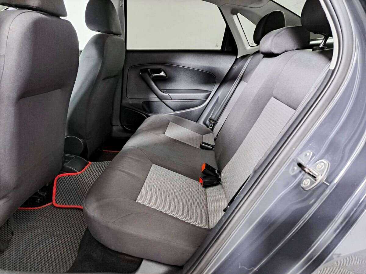 Купить Volkswagen Polo с пробегом. Фото: #11