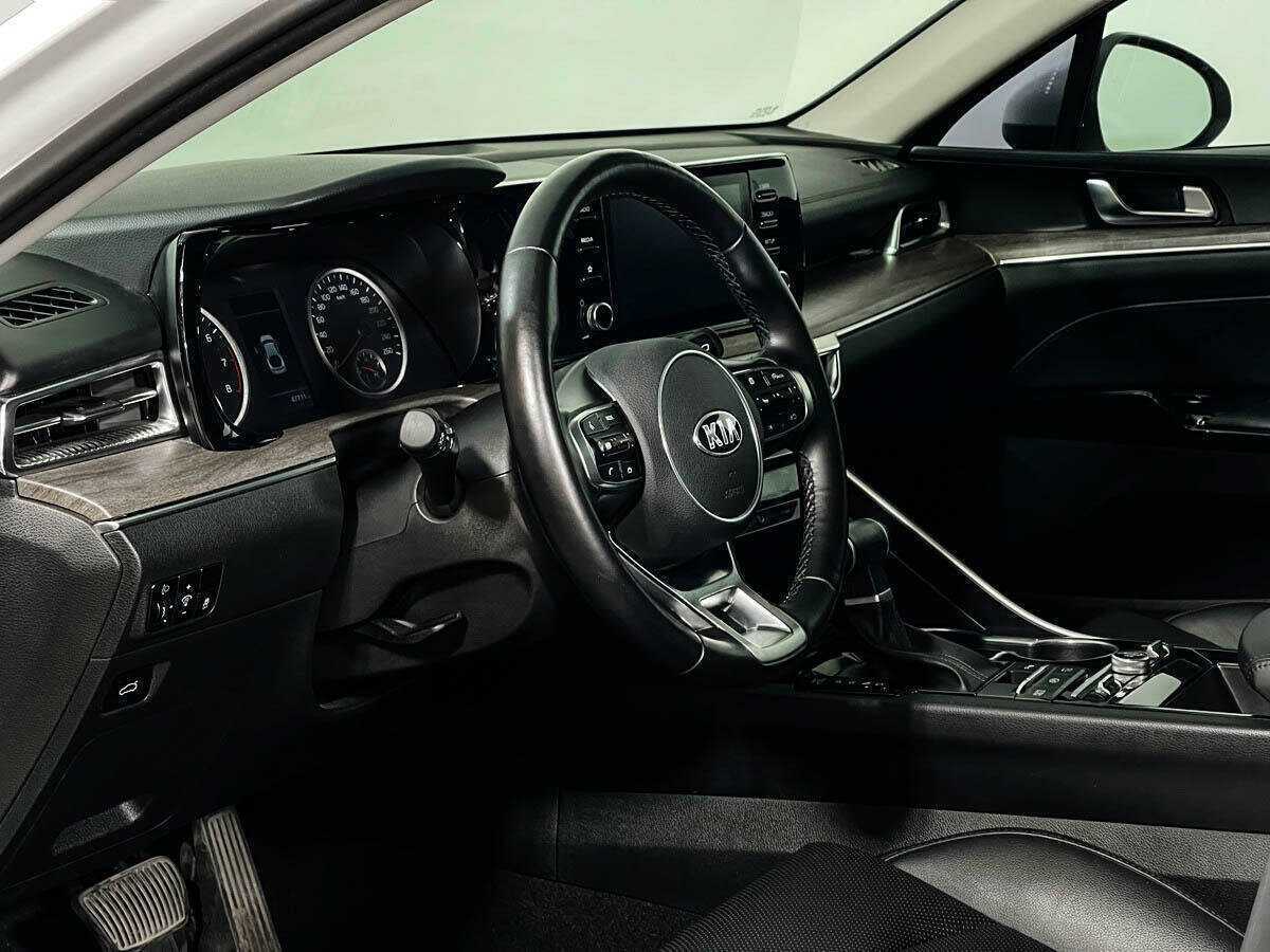Купить Kia K5 с пробегом. Фото: #11
