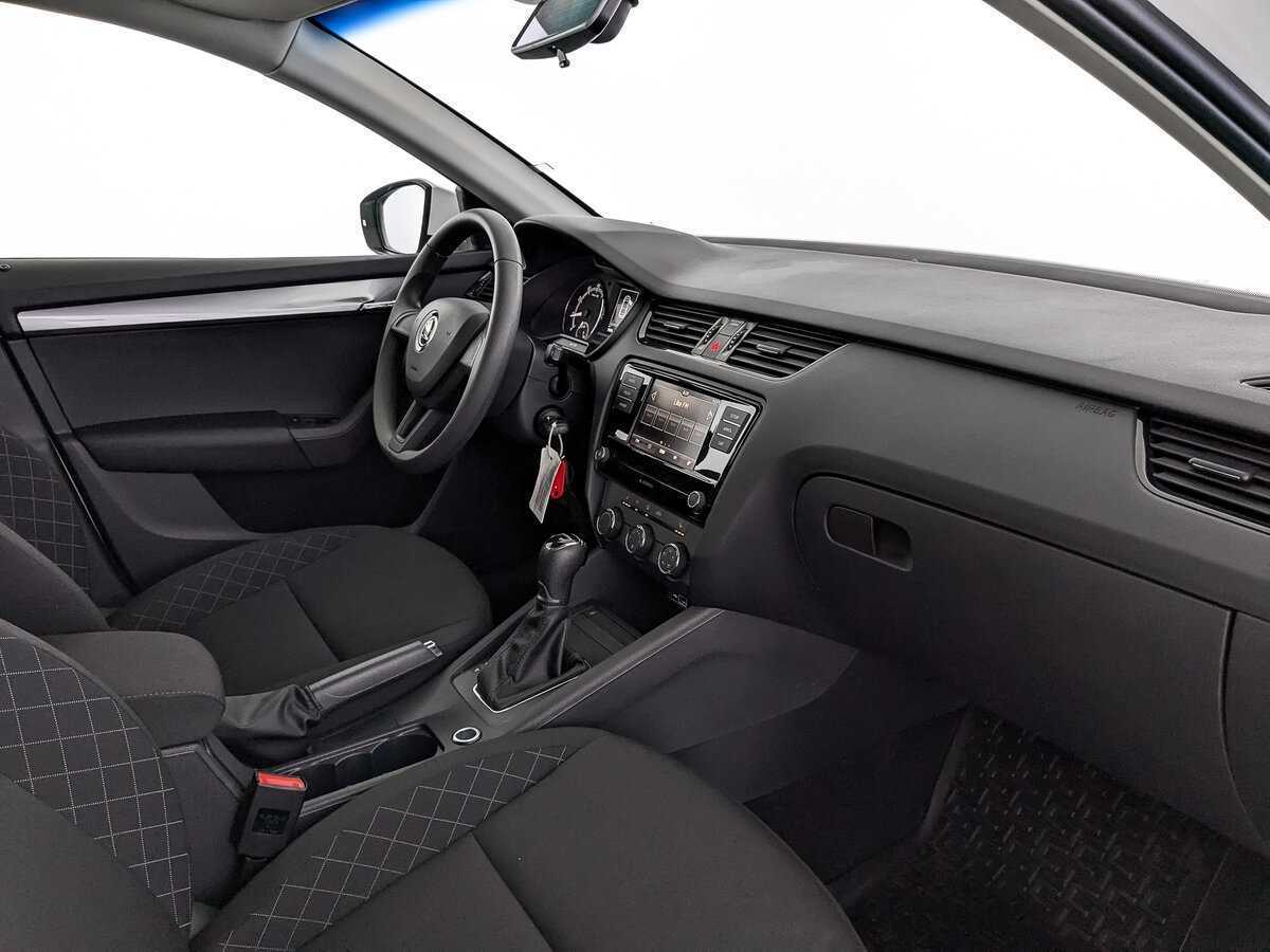 Купить Skoda Octavia с пробегом. Фото: #10