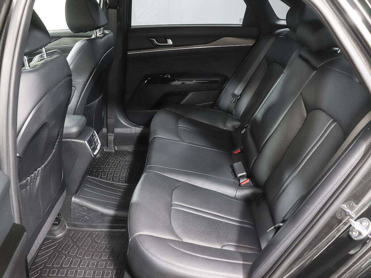 Купить Kia K5 с пробегом. Фото: #9