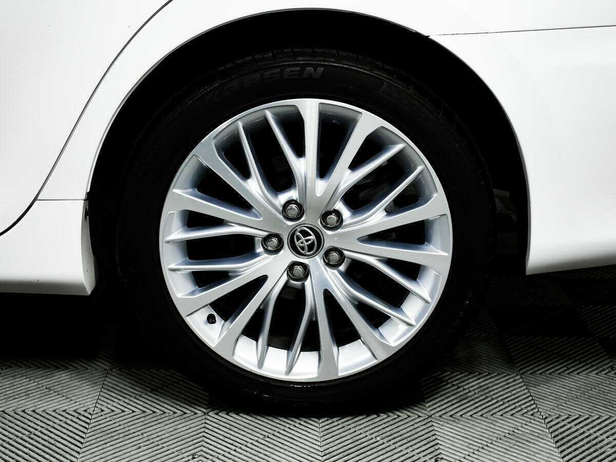 Купить Toyota Camry с пробегом. Фото: #13