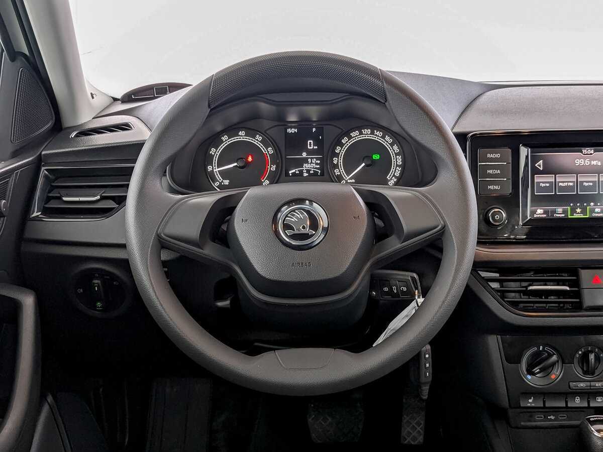 Купить Skoda Rapid с пробегом. Фото: #16
