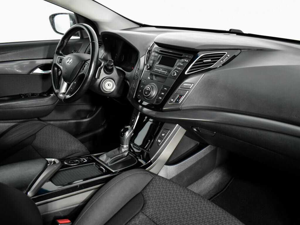 Купить Hyundai i40 с пробегом. Фото: #11