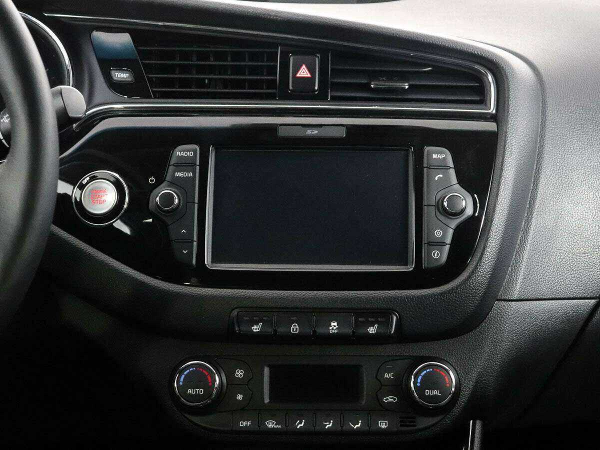 Купить Kia Ceed с пробегом. Фото: #10