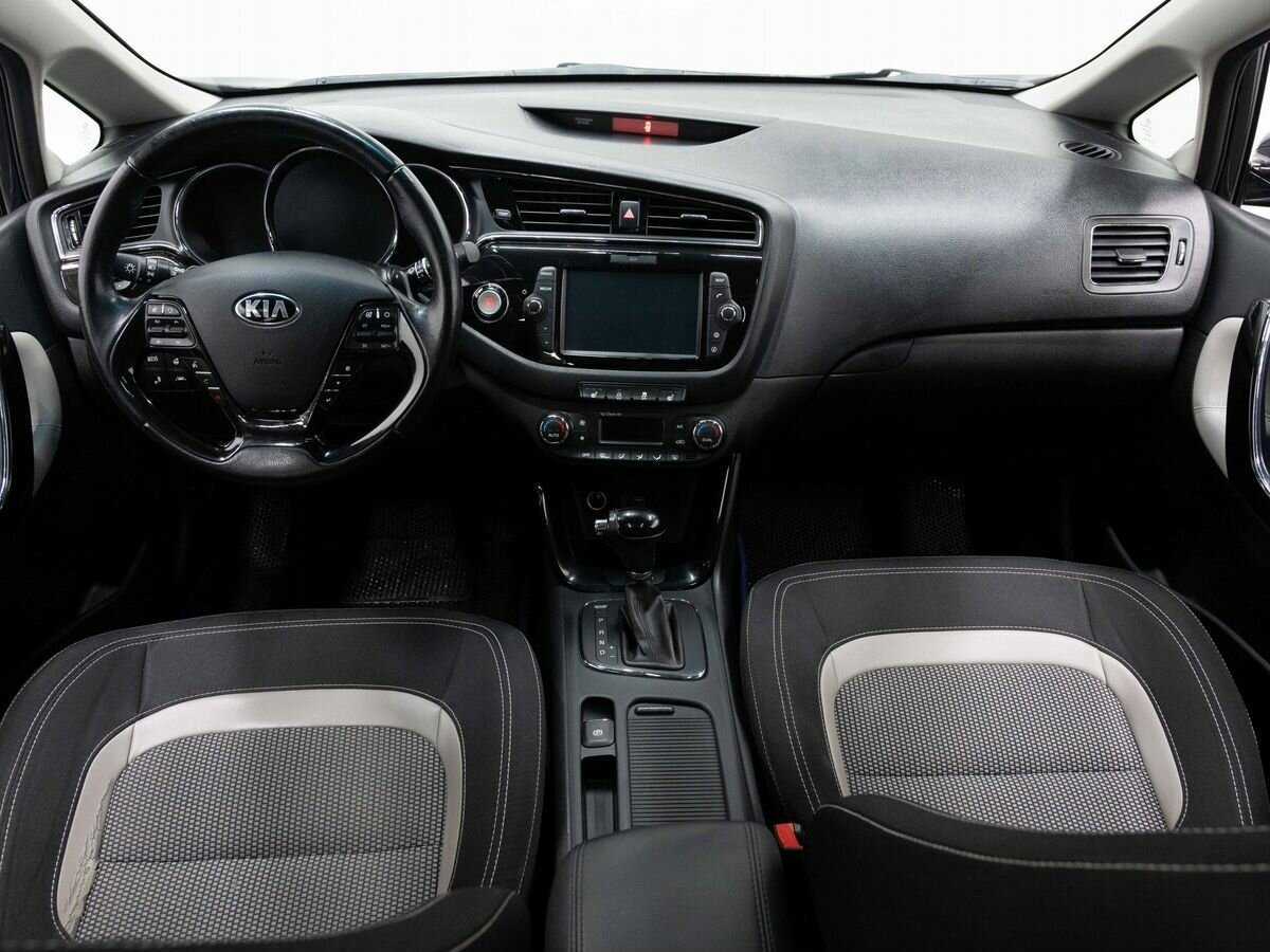 Купить Kia Ceed с пробегом. Фото: #13