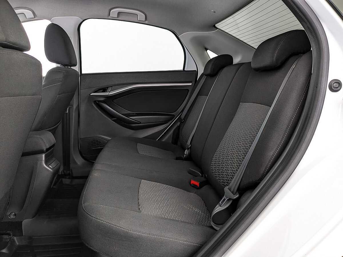 Купить Lada (ВАЗ) Vesta с пробегом. Фото: #17