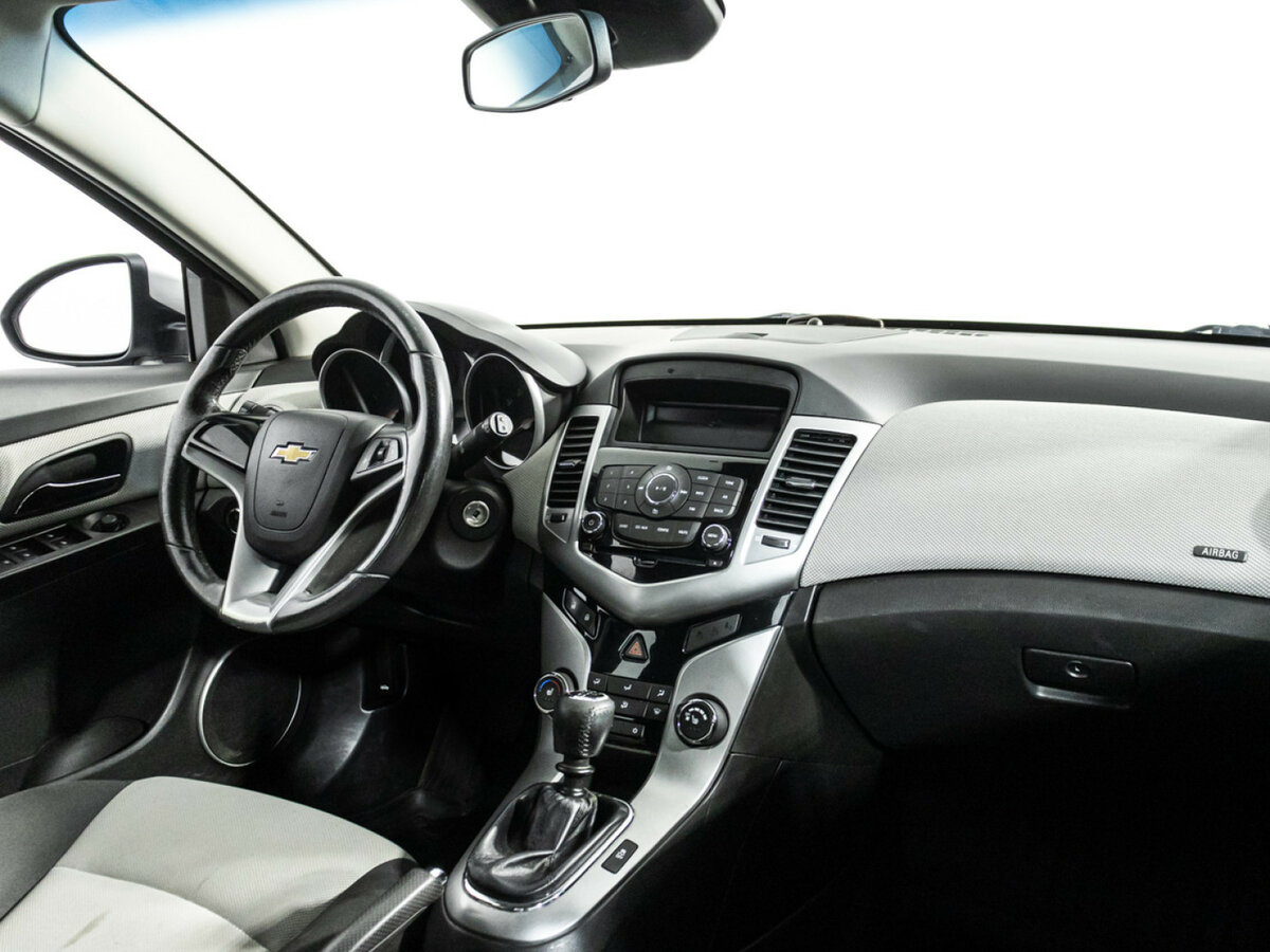 Купить Chevrolet Cruze с пробегом. Фото: #8