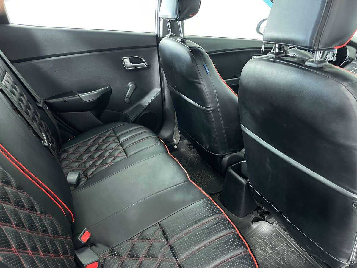 Купить Kia Rio с пробегом. Фото: #23