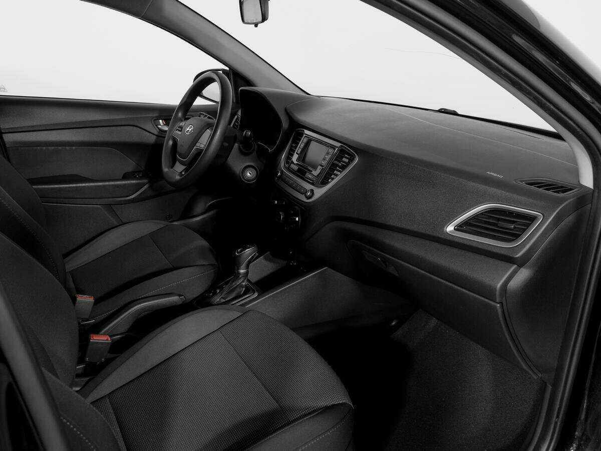 Купить Hyundai Solaris с пробегом. Фото: #7